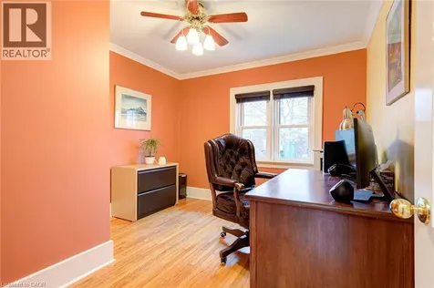 16 Borden Avenue North Kitchener ON N2H 3J1