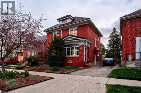 16 Borden Avenue North Kitchener ON N2H 3J1