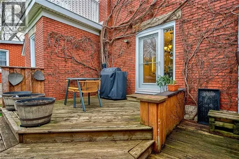 16 Borden Avenue North Kitchener ON N2H 3J1