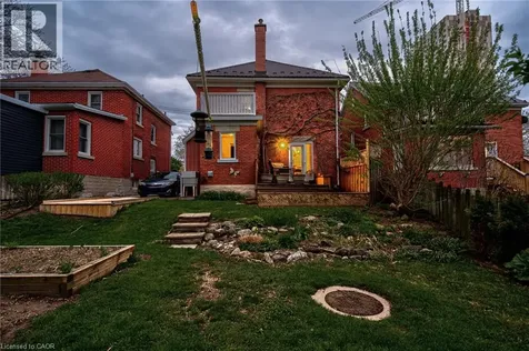 16 Borden Avenue North Kitchener ON N2H 3J1