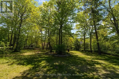 29 Foliage Drive Tiny ON L0L 1P1
