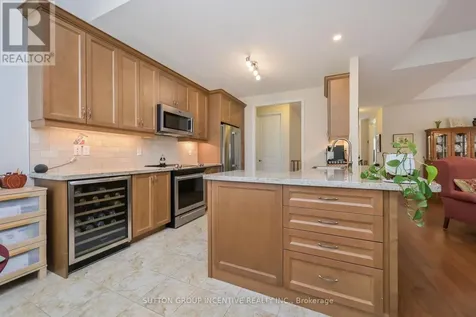 110 Ridge Way New Tecumseth ON L9R 0M6