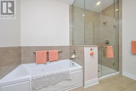 110 Ridge Way New Tecumseth ON L9R 0M6