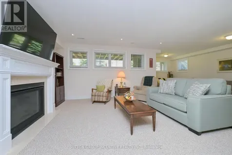 110 Ridge Way New Tecumseth ON L9R 0M6