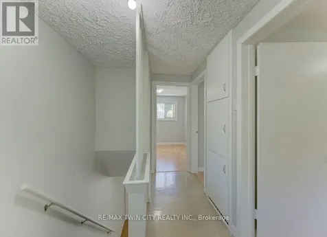 478 Wellington Street North Kitchener ON N2H 5L5