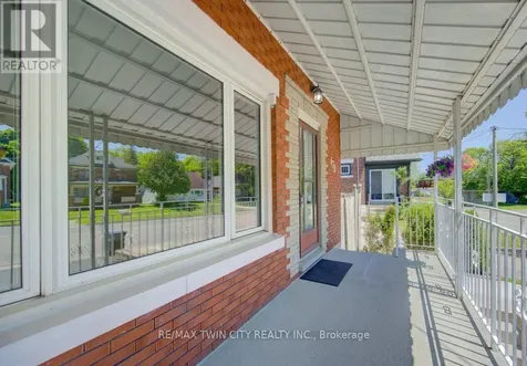 478 Wellington Street North Kitchener ON N2H 5L5
