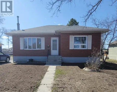 813 Phair Avenue Fort Frances ON P9A 2M5