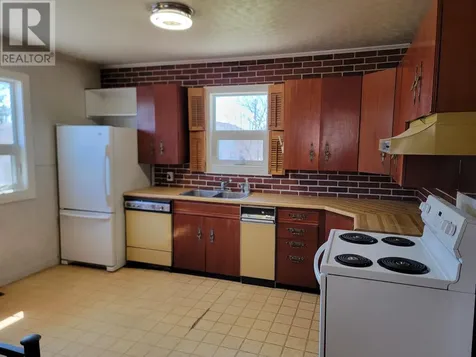 813 Phair Avenue Fort Frances ON P9A 2M5