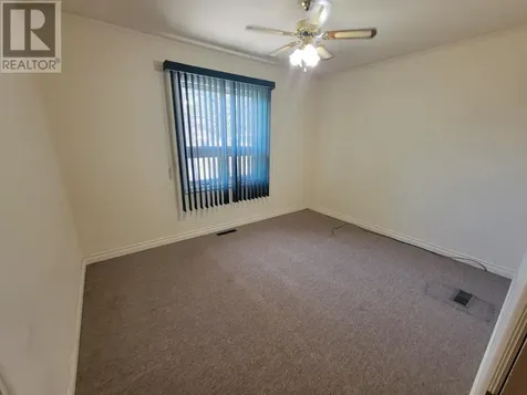 813 Phair Avenue Fort Frances ON P9A 2M5