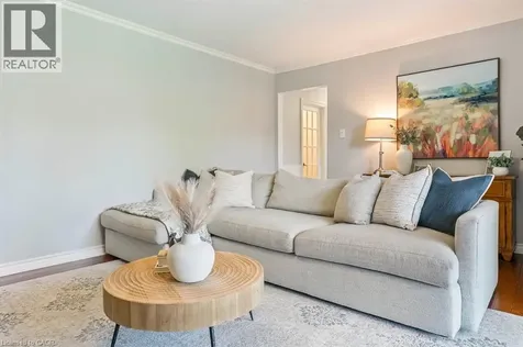 1328 Vancouver Crescent Burlington ON L7M 1W2