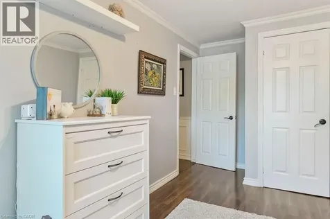 1328 Vancouver Crescent Burlington ON L7M 1W2