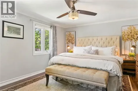 1328 Vancouver Crescent Burlington ON L7M 1W2