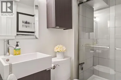 1328 Vancouver Crescent Burlington ON L7M 1W2