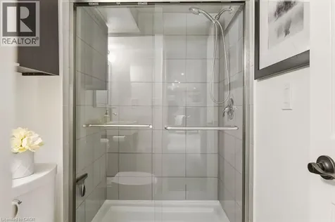 1328 Vancouver Crescent Burlington ON L7M 1W2
