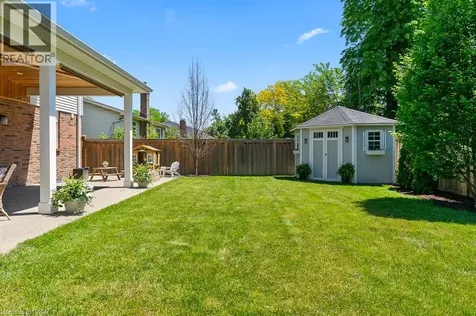 1328 Vancouver Crescent Burlington ON L7M 1W2
