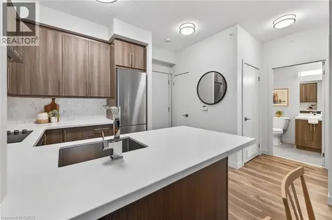2081 Fairview Street Burlington ON L7R 2C8