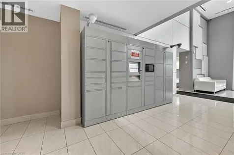 2081 Fairview Street Burlington ON L7R 2C8