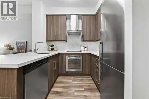 2081 Fairview Street Burlington ON L7R 2C8