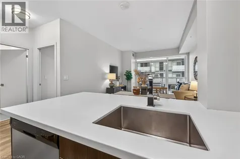2081 Fairview Street Burlington ON L7R 2C8