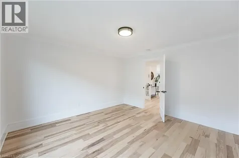 175 Bluebell Crescent Ancaster ON L9K 1E8