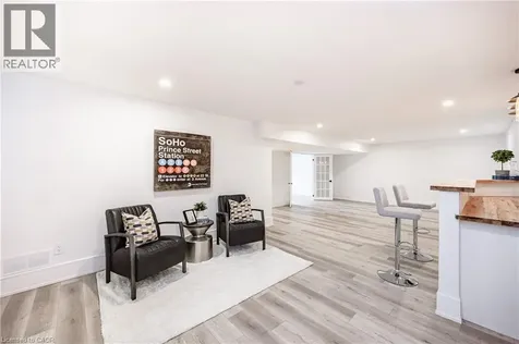 175 Bluebell Crescent Ancaster ON L9K 1E8