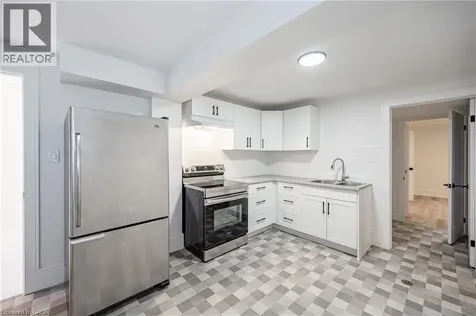 175 Bluebell Crescent Ancaster ON L9K 1E8