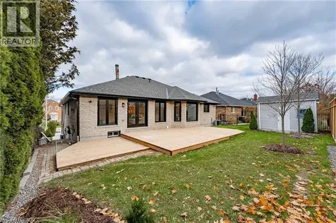 175 Bluebell Crescent Ancaster ON L9K 1E8