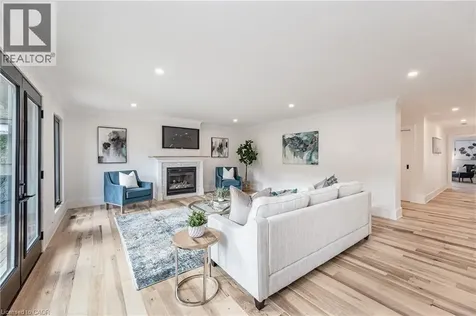 175 Bluebell Crescent Ancaster ON L9K 1E8