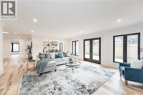 175 Bluebell Crescent Ancaster ON L9K 1E8