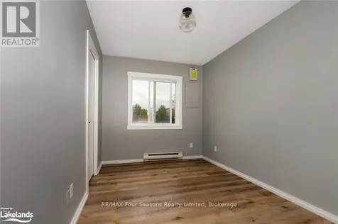 21 Dawson Drive Collingwood ON L9Y 5B5
