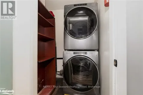 21 Dawson Drive Collingwood ON L9Y 5B5