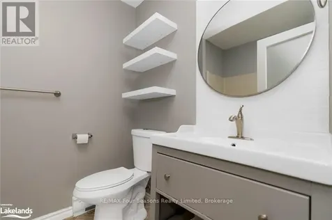 21 Dawson Drive Collingwood ON L9Y 5B5
