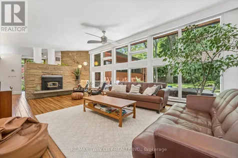 16 Parkwood Drive Cambridge ON N1S 3K7