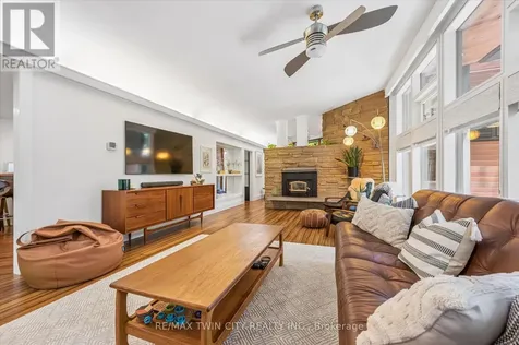 16 Parkwood Drive Cambridge ON N1S 3K7