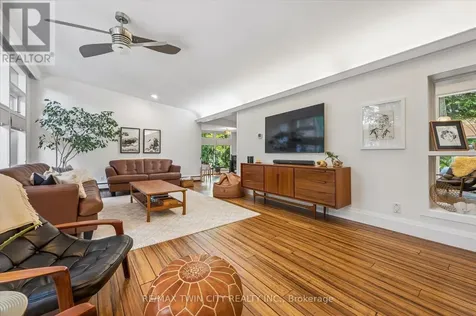 16 Parkwood Drive Cambridge ON N1S 3K7