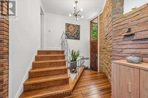 16 Parkwood Drive Cambridge ON N1S 3K7