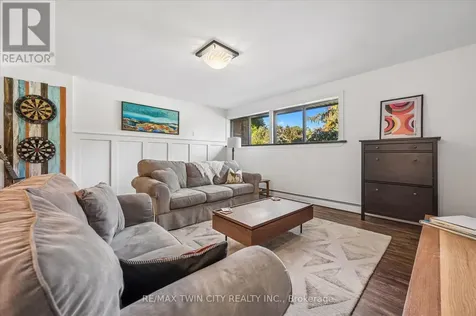 16 Parkwood Drive Cambridge ON N1S 3K7