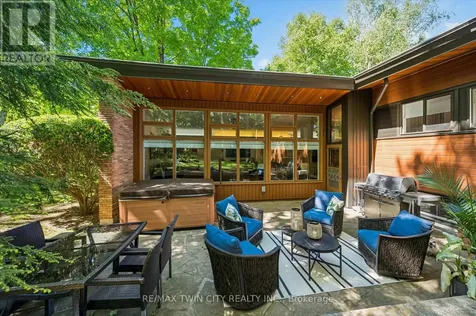 16 Parkwood Drive Cambridge ON N1S 3K7