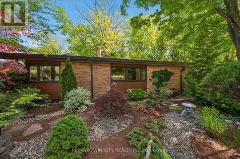 16 Parkwood Drive Cambridge ON N1S 3K7