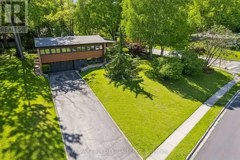 16 Parkwood Drive Cambridge ON N1S 3K7