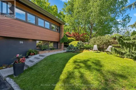 16 Parkwood Drive Cambridge ON N1S 3K7