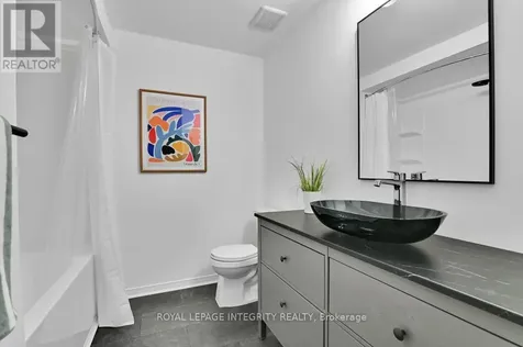 6812 Bilberry Drive Ottawa ON K1C 3R4