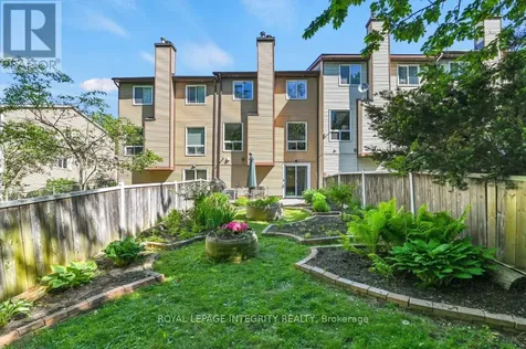 6812 Bilberry Drive Ottawa ON K1C 3R4