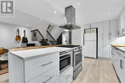 6812 Bilberry Drive Ottawa ON K1C 3R4