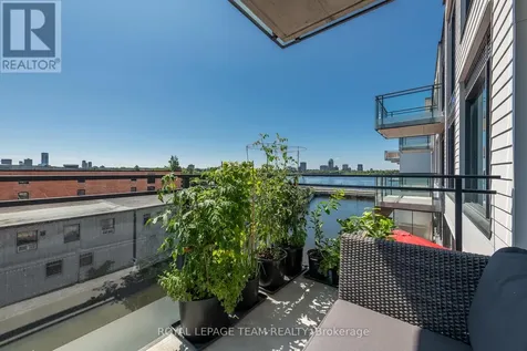 320 Miwate Private Ottawa ON K1R 0E1