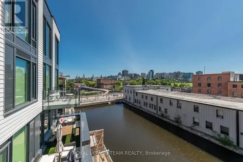 320 Miwate Private Ottawa ON K1R 0E1