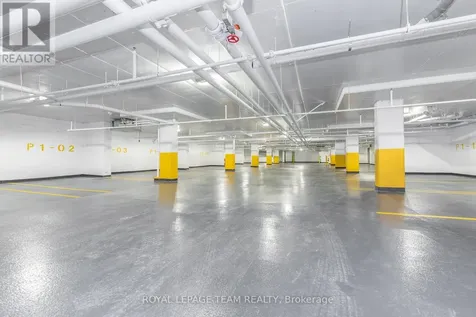 320 Miwate Private Ottawa ON K1R 0E1