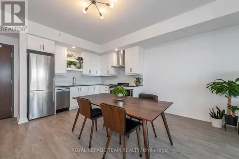 320 Miwate Private Ottawa ON K1R 0E1