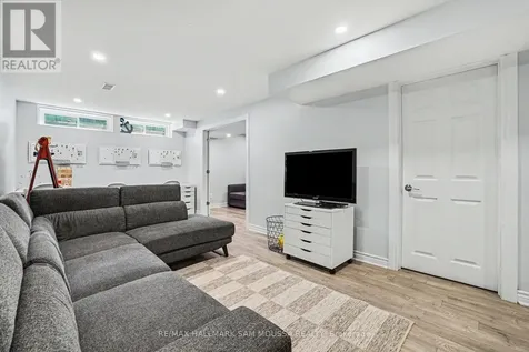 73 Malhotra Court Ottawa ON K1V 1K3