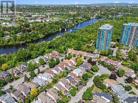 73 Malhotra Court Ottawa ON K1V 1K3